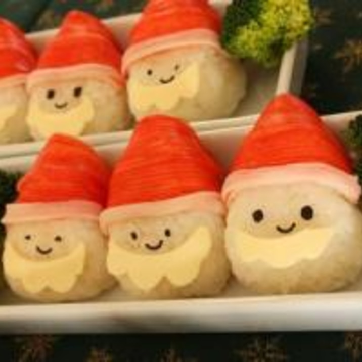 子供が喜ぶサンタさんおにぎり レシピ 作り方 By あきゴン1844 楽天レシピ